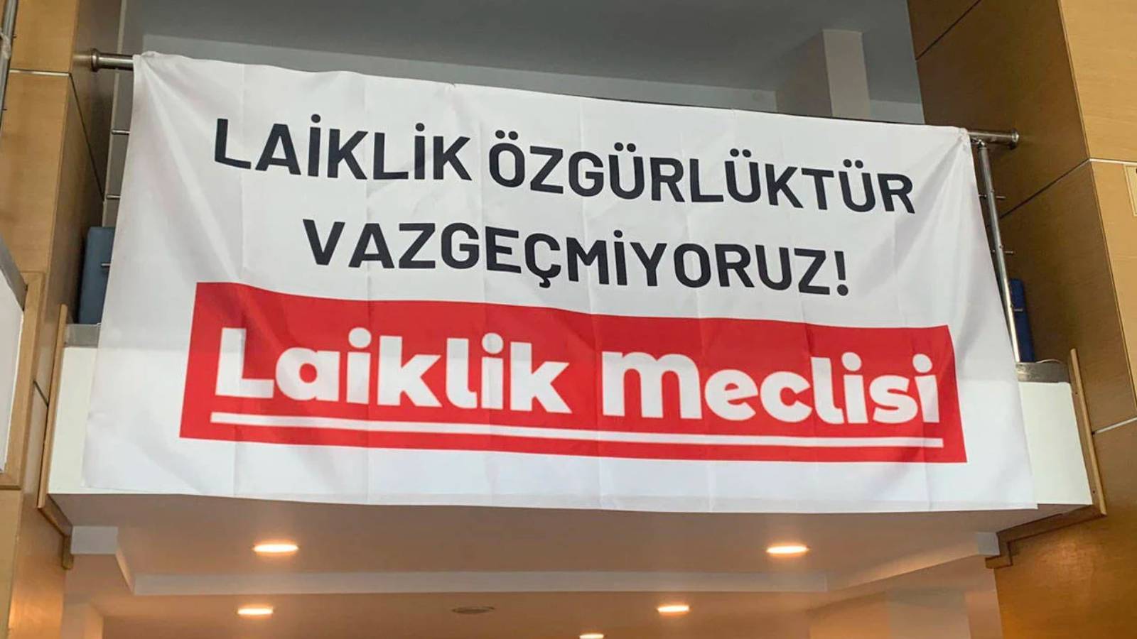 Laiklik Meclisi’nden Millî Eğitim Bakanı Tekin’e istifa çağrısı: Laiklik ve Cumhuriyet düşmanı Yusuf Tekin, işgal ettiği makamı derhal terk etmelidir!